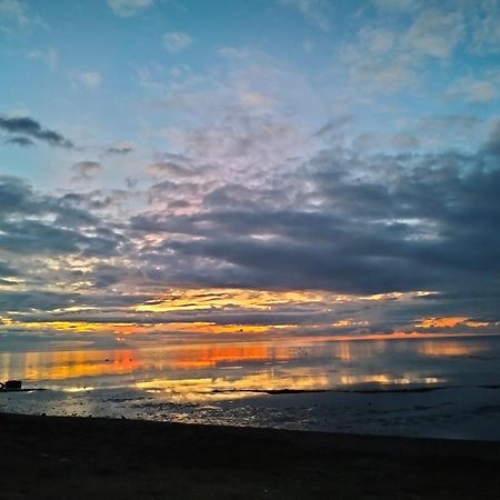 Kaia Lovina Guest House ภายนอก รูปภาพ