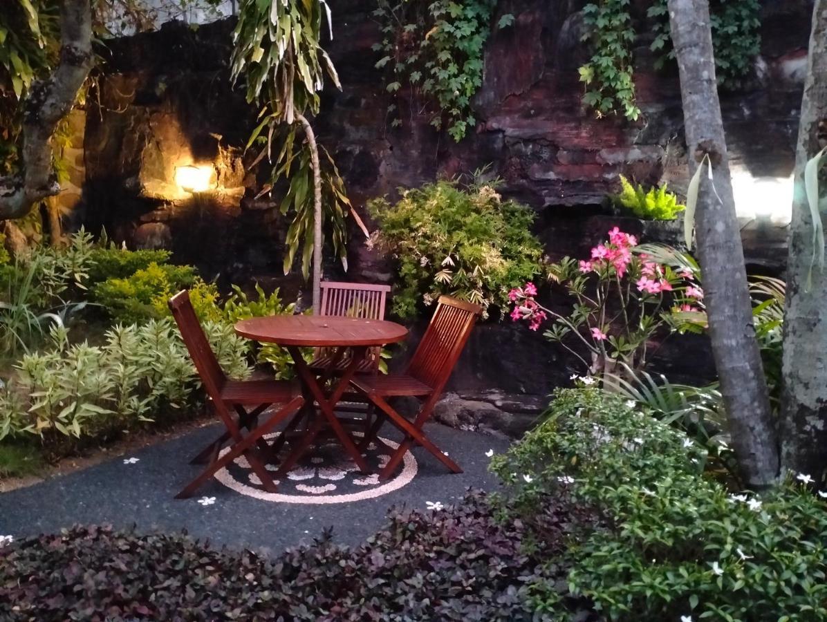 Kaia Lovina Guest House ภายนอก รูปภาพ