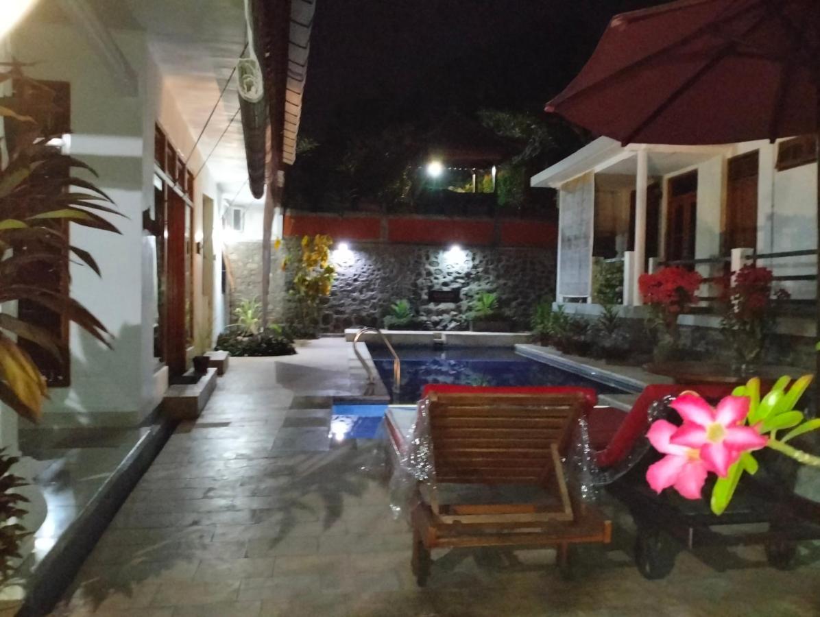 Kaia Lovina Guest House ภายนอก รูปภาพ